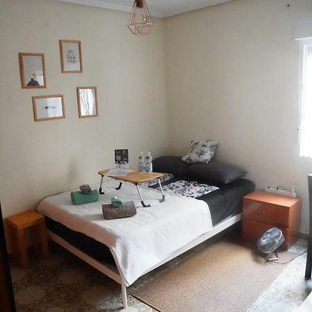 Grosses Modernes Zimmer "Silber" Fuer 2 Personen Und Katzenliebhaber Valencia Exterior photo