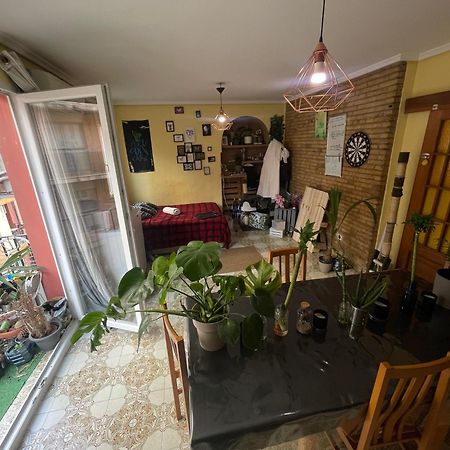Grosses Modernes Zimmer "Silber" Fuer 2 Personen Und Katzenliebhaber Valencia Exterior photo