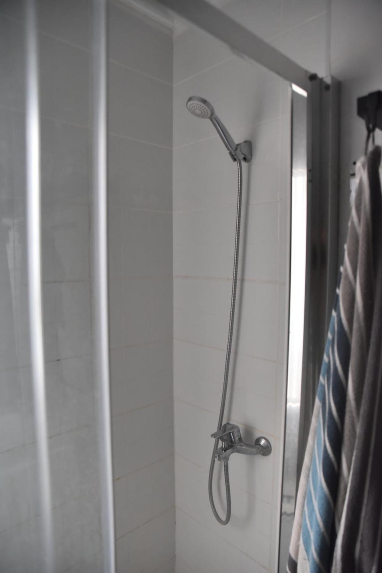Grosses Modernes Zimmer "Silber" Fuer 2 Personen Und Katzenliebhaber Valencia Exterior photo