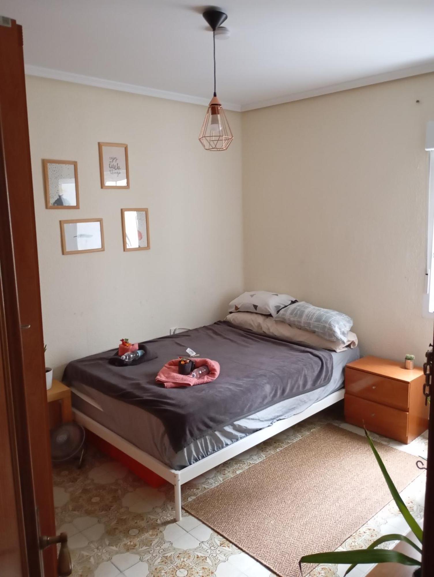 Grosses Modernes Zimmer "Silber" Fuer 2 Personen Und Katzenliebhaber Valencia Exterior photo